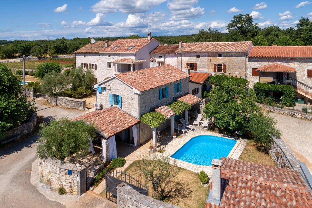 Villa Janko Sveti Lovreč Pazenatički エクステリア 写真